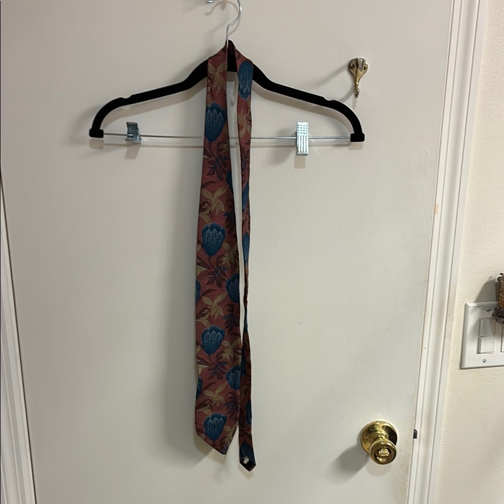 NWOT Vintage Oscar de la Renta Brown and Blue Paisley Tie
